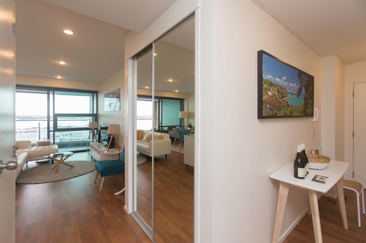 Appartement Perfect Location With Harbour Views à Auckland Extérieur photo